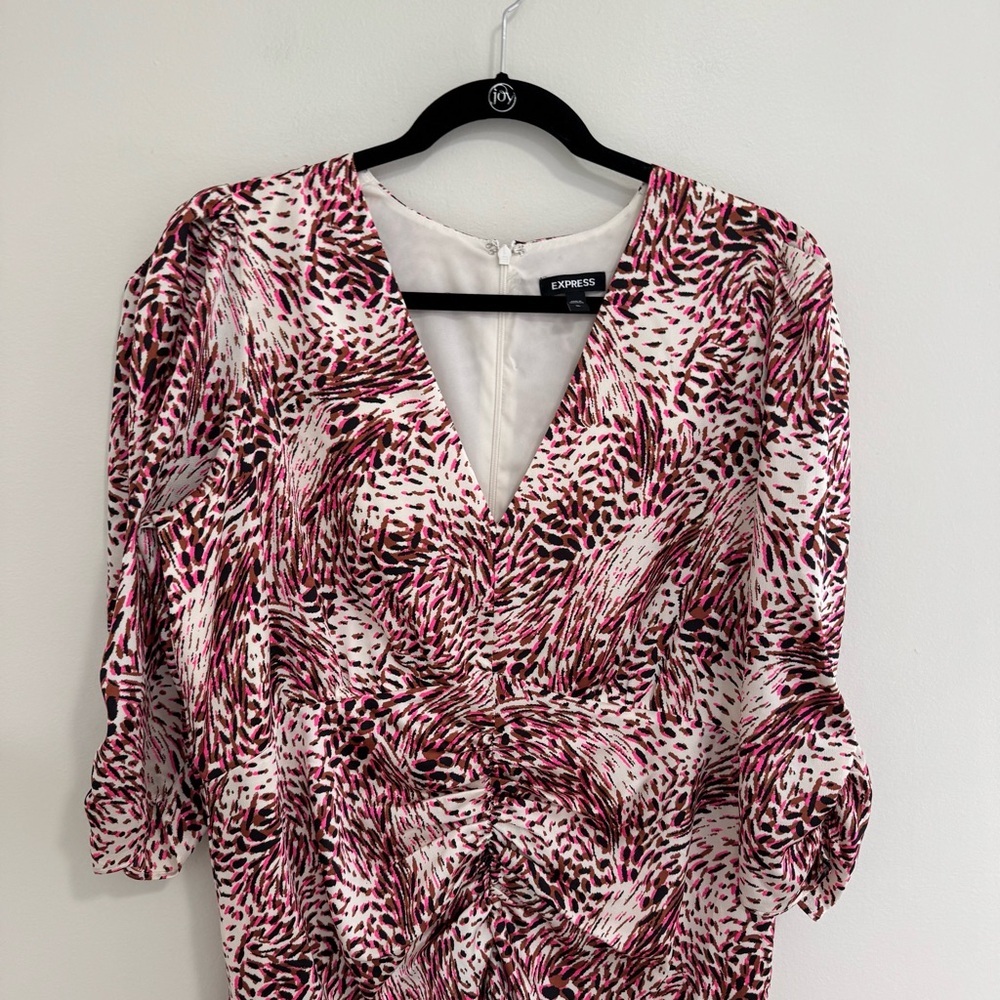 Express Ruched Front Midi Dress - Picture 3 of 7